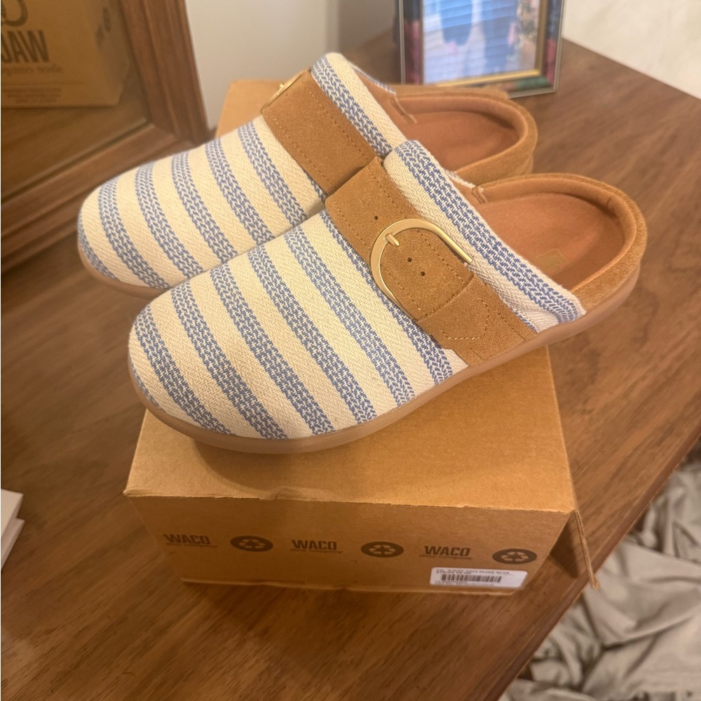 Waco Blue Aria Striped Shoe